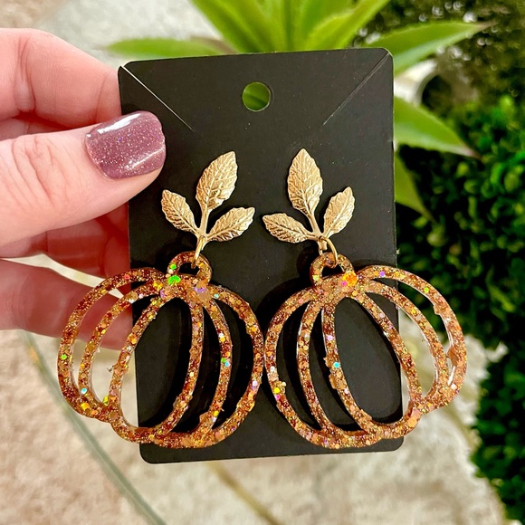 Acrylic Pumpkin and Leaf Earrings - Picture 8 of 9